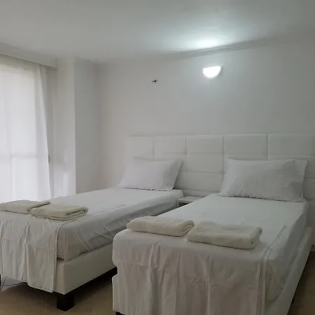 Luxury Duplex Armand Durres Апартаменты Голем
