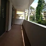 Lägenhet Luxury Duplex Armand Durres